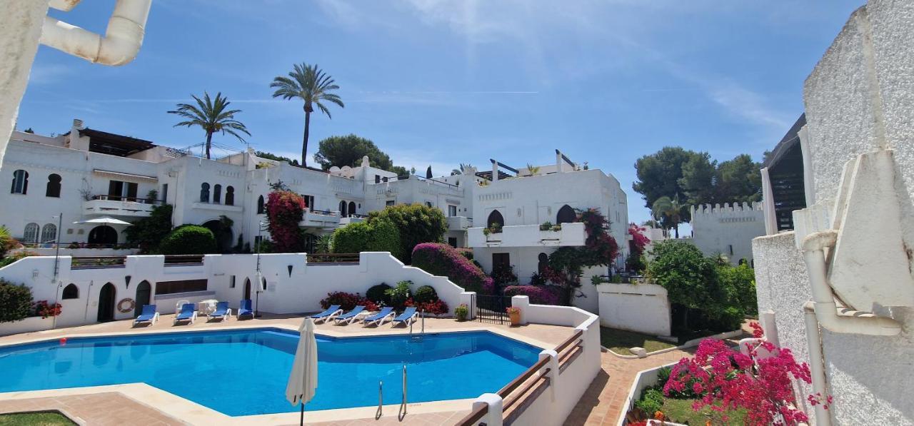 Apartment Large 1 Bedroom Close To Puerto Banus Marbella